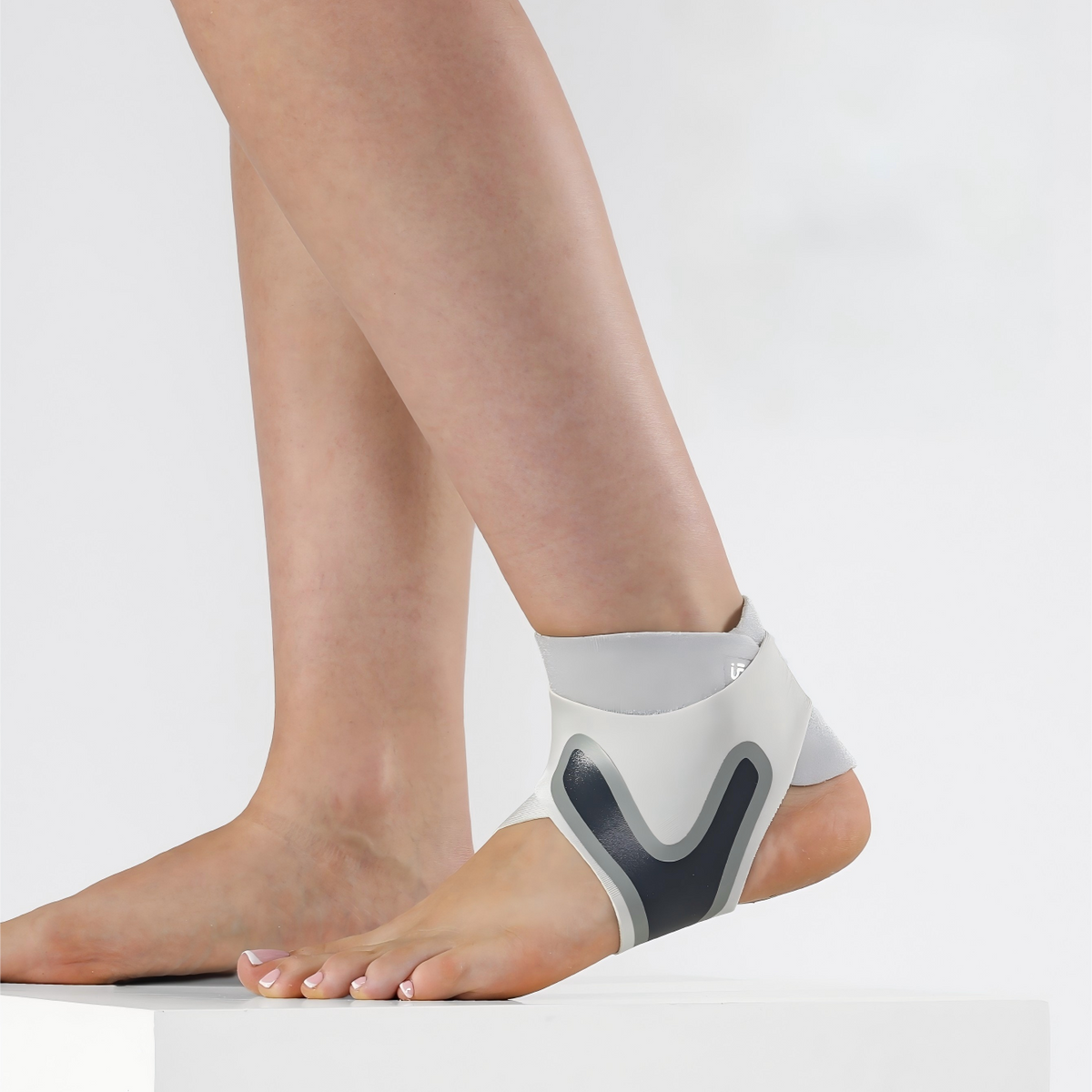 VBOSI 1 Pair Adjustable Ankle Support Wraps with Y-Shaped Straps & Open Heel Design